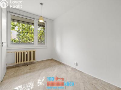 Sale apartment 3+1 Praha, Molákova č. 5