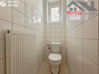 Rent commercial space Jaroměř, Husova č. 13