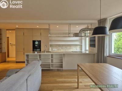 Pronájem bytu 4+KK Praha, Pod strašnickou vinicí č. 14