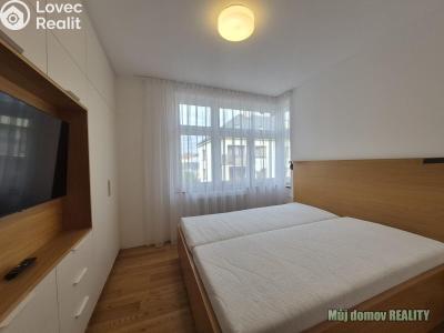 Pronájem bytu 4+KK Praha, Pod strašnickou vinicí č. 25