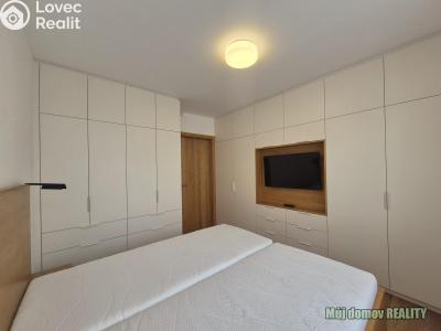 Pronájem bytu 4+KK Praha, Pod strašnickou vinicí č. 26