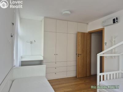 Pronájem bytu 4+KK Praha, Pod strašnickou vinicí č. 31