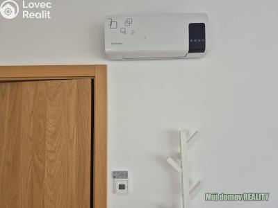 Pronájem bytu 4+KK Praha, Pod strašnickou vinicí č. 32