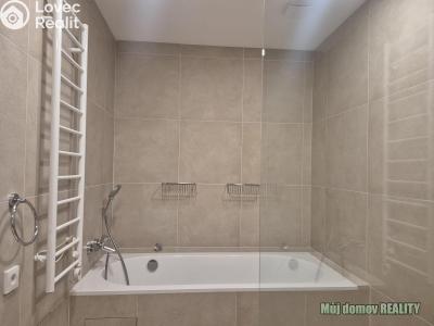 Pronájem bytu 4+KK Praha, Pod strašnickou vinicí č. 38