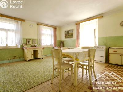 Sale cottage Močovice č. 10