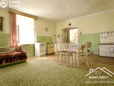 Sale family house Močovice č. 9