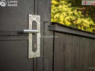 Sale hut Zlončice č. 7