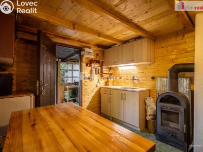 Sale hut Zlončice č. 16