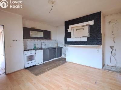 Sale family house Vysoké Veselí, Zahraničních hrdinů č. 8