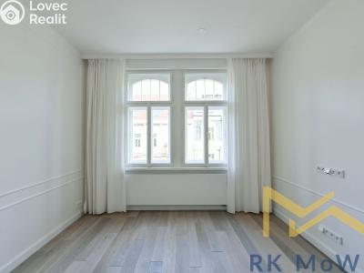 Rent apartment 2+KK Praha, náměstí Jiřího z Poděbrad č. 3