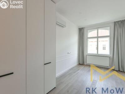 Rent apartment 2+KK Praha, náměstí Jiřího z Poděbrad č. 15