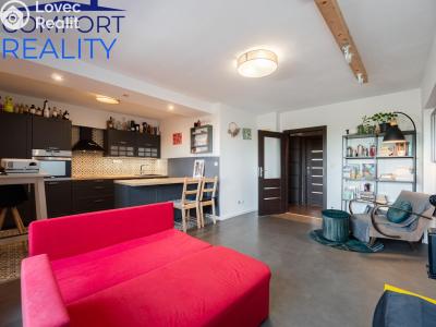 Продаж квартири 2+KK Ostrava, Nádražní č. 2