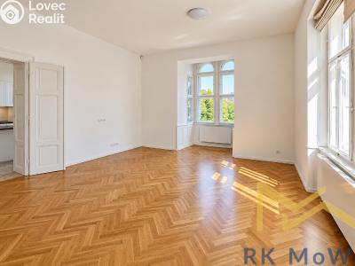 Rent apartment 5+1 Praha, Janáčkovo nábřeží č. 1