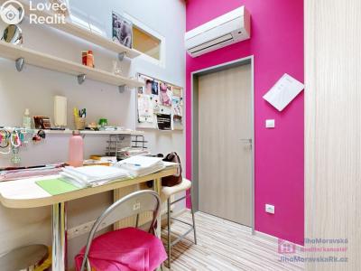 Rent commercial space Hustopeče, Bratislavská č. 12