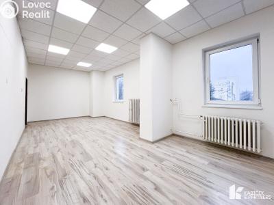 Rent commercial space Kopřivnice, Nové náměstí č. 1