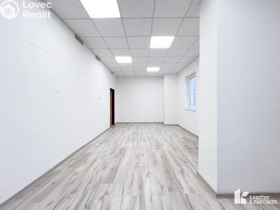 Rent commercial space Kopřivnice, Nové náměstí č. 2