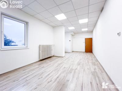 Rent commercial space Kopřivnice, Nové náměstí č. 4