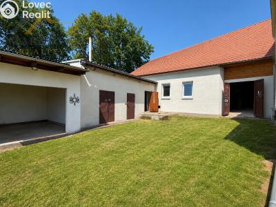 Sale family house Týn nad Vltavou, Vinařického náměstí 213 č. 2