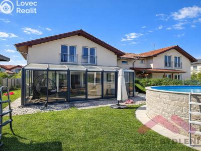 Продаж сімейного будинку Praha, Lutínská č. 1