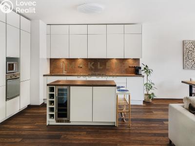 Продаж квартири 3+KK Praha, Trojská č. 4