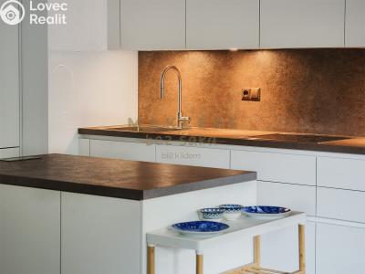 Продаж квартири 3+KK Praha, Trojská č. 5