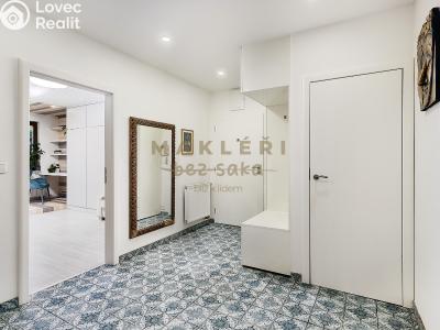 Продаж квартири 3+KK Praha, Trojská č. 21