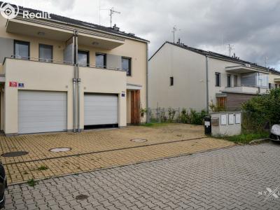 Продаж сімейного будинку Praha, Kváskovická č. 26