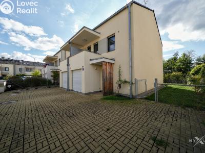 Продаж сімейного будинку Praha, Kváskovická č. 27