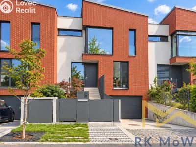 Rent family house Praha, V Šáreckém údolí č. 16
