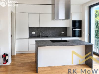 Rent family house Praha, V Šáreckém údolí č. 17