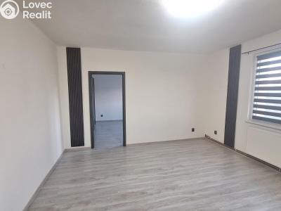 Pronájem bytu 2+1 Osek, Smetanova 666 č. 5
