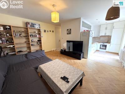 Оренда квартири 2+KK Praha 14, Mochovská č. 1