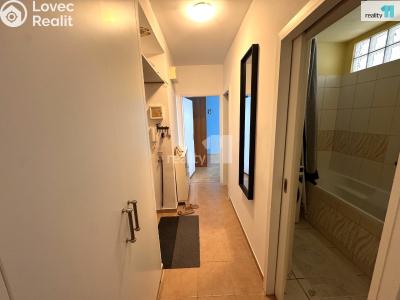 Оренда квартири 2+KK Praha 14, Mochovská č. 10