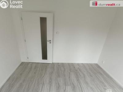 Pronájem bytu 2+1 Benešov nad Ploučnicí, Sídliště č. 7