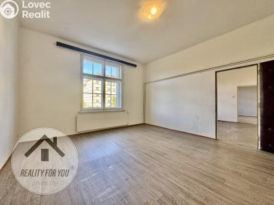 Prodej bytu 3+1 Praha, náměstí Dr. Václava Holého č. 3