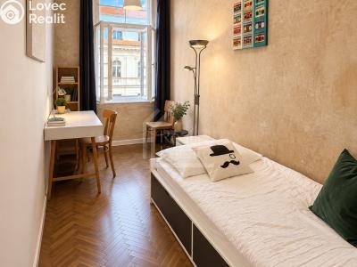 Продаж квартири 4+KK Praha, Korunní č. 4