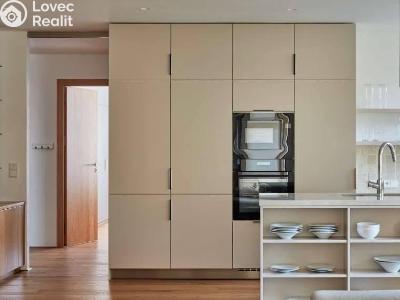 Оренда квартири 4+KK Praha, Pod strašnickou vinicí č. 4