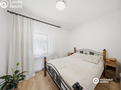 Sale multi-gen house Dolní Kounice, Skalní č. 8