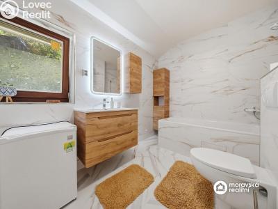 Sale multi-gen house Dolní Kounice, Skalní č. 10