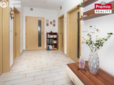 Продаж сімейного будинку Šatov č. 12