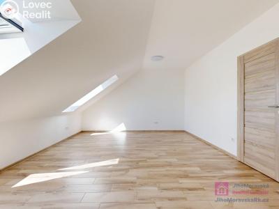 Prodej bytu 3+KK Břeclav, Kapusty č. 18