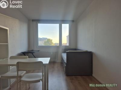 Pronájem bytu 1+KK Praha, Čenětická č. 38