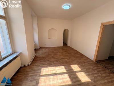 Rent apartment 3+1 Hostinné č. 8