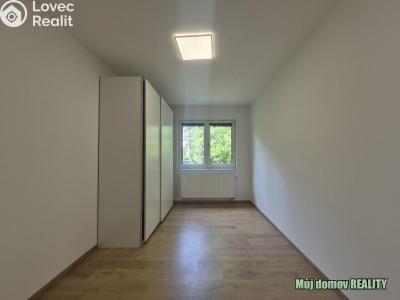 Оренда сімейного будинку Praha, Smidarská 605 č. 3