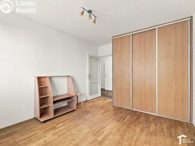 Pronájem bytu 3+1 Pardubice, Na Drážce 345 č. 6
