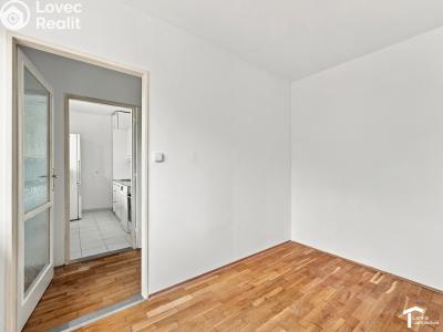 Pronájem bytu 3+1 Pardubice, Na Drážce 345 č. 9