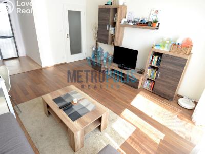 Pronájem bytu 2+KK Praha, Papírníkova č. 11