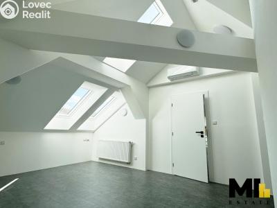 Продаж квартири 3+1 Pardubice, Staňkova 1380 č. 8