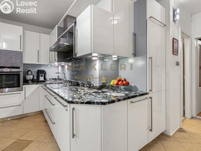 Prodej bytu 4+KK Praha, Pod lysinami č. 1