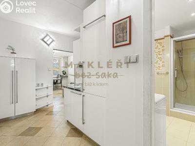 Prodej bytu 4+KK Praha, Pod lysinami č. 2